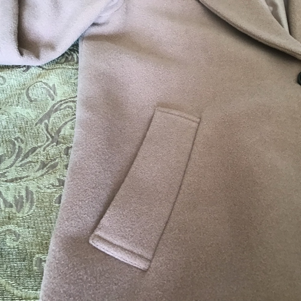 Elegant Pink Women's Coat - Picture 6 of 9